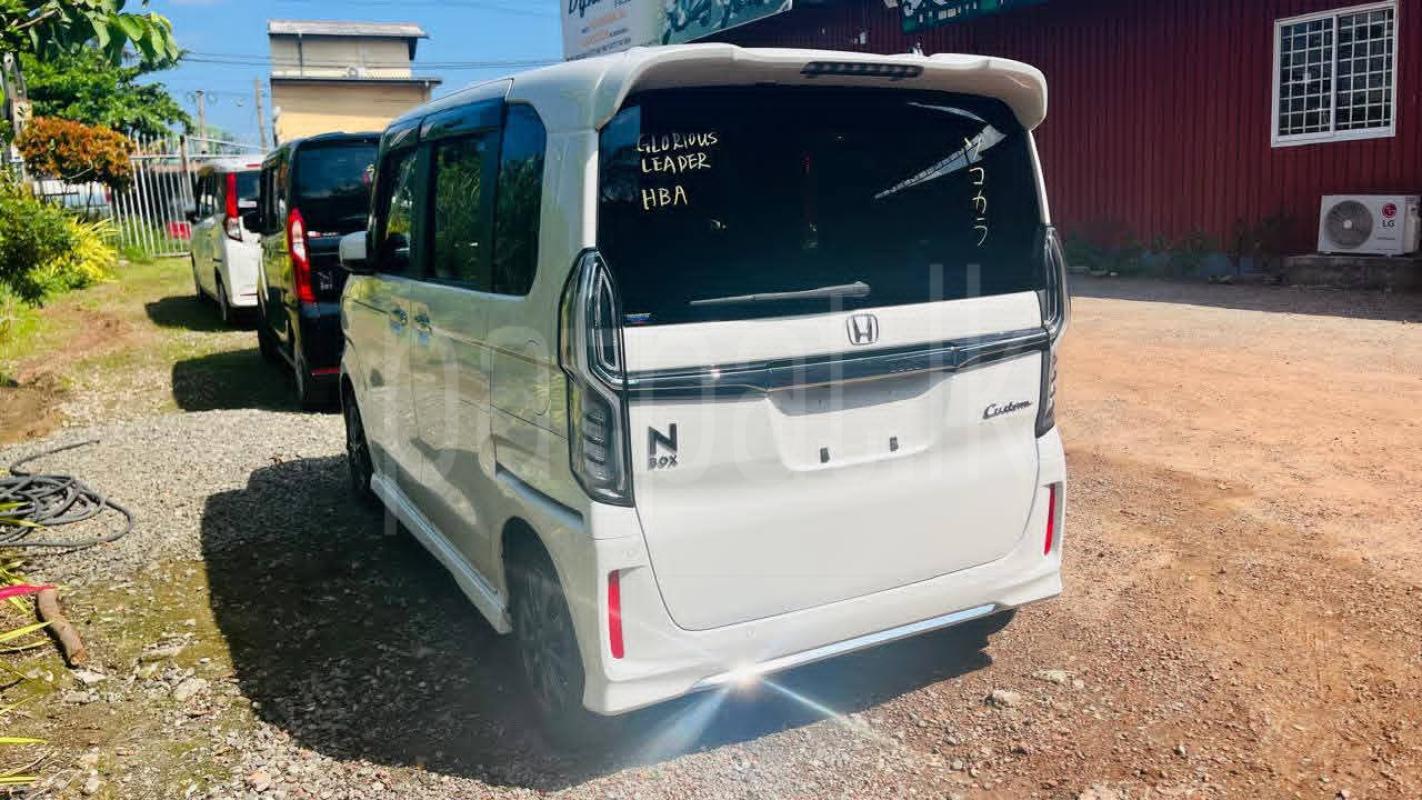 Advertisement image 4