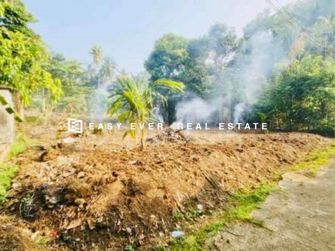 Residential Land for Sale in Yatadolawatta