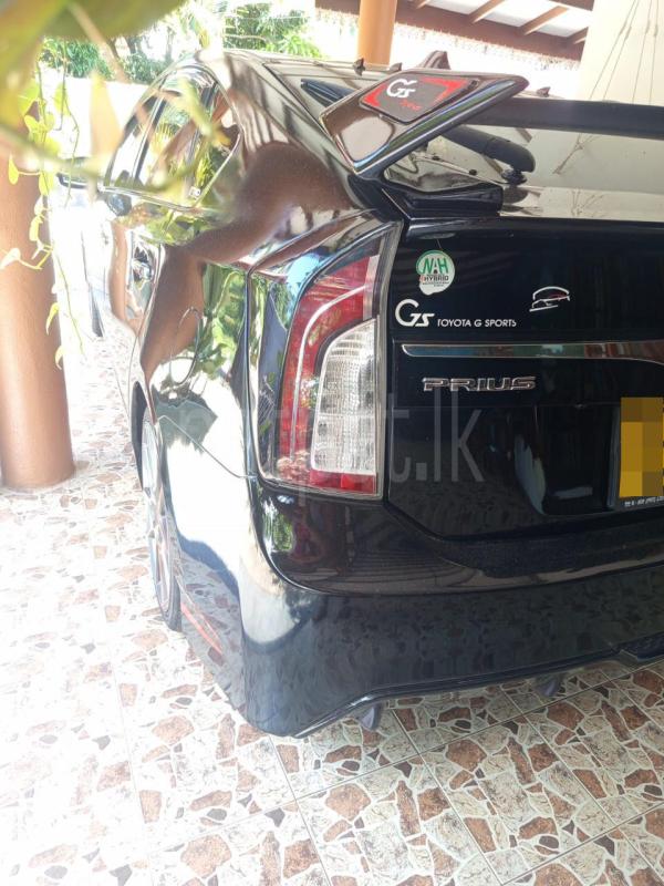 Toyota Prius 2014 - Used Car sale in Sri Lanka - patpat.lk