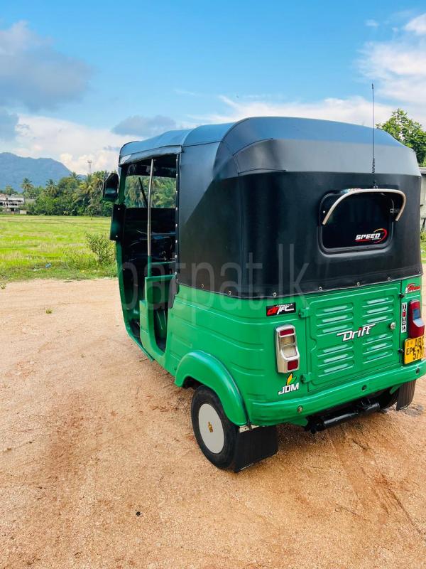 Bajaj Three Wheel 2015 - Used Three wheeler sale in Sri Lanka - patpat.lk