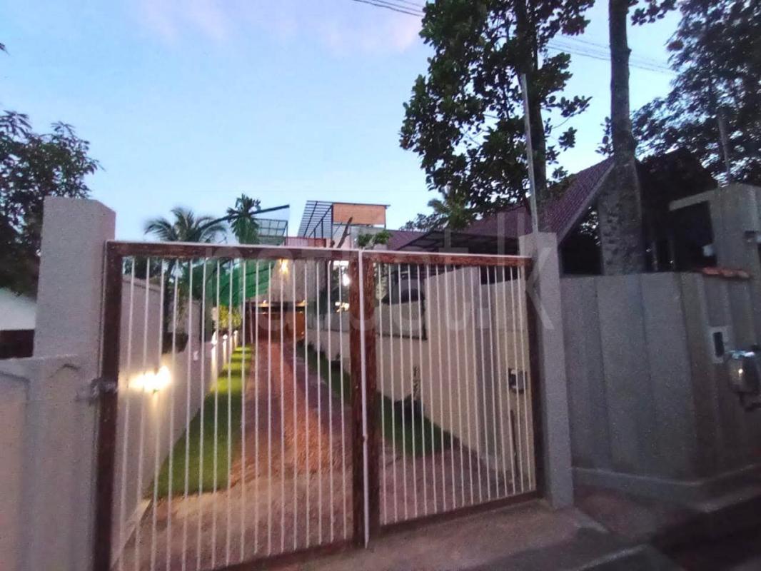 House for Sale in Kottawa ads-image-1