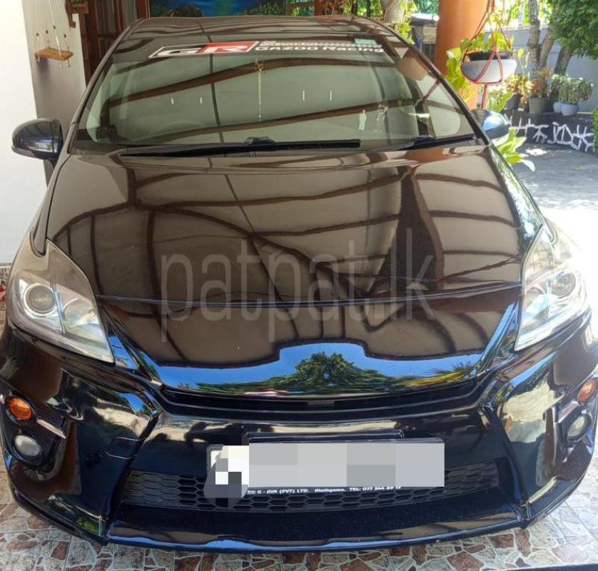 Toyota Prius 2014 - Used Car sale in Sri Lanka - patpat.lk