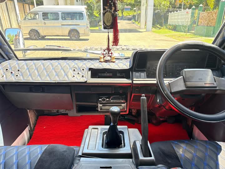 Nissan Vanette 1989 - Used Van sale in Sri Lanka - patpat.lk