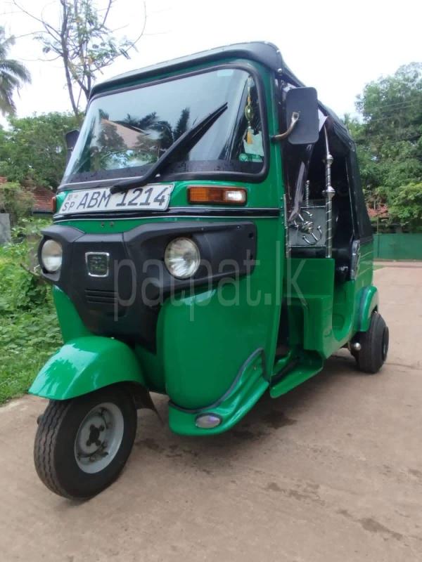 Bajaj Three Wheel 2015 - பயன்படுத்தப்பட்டது முச்சக்கர வண்டி sale in Sri Lanka - patpat.lk