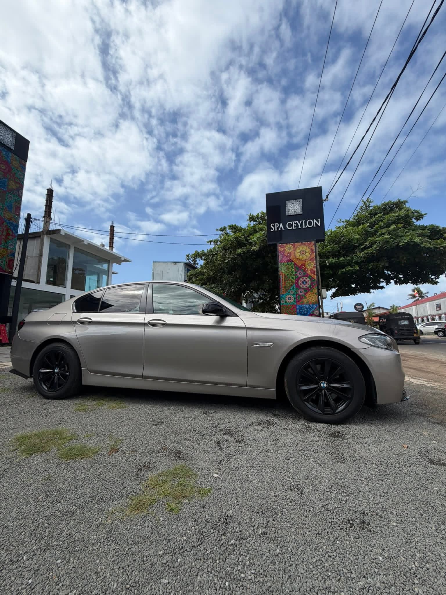 BMW 520D 2012 - பயன்படுத்தப்பட்டது கார் sale in Sri Lanka - patpat.lk