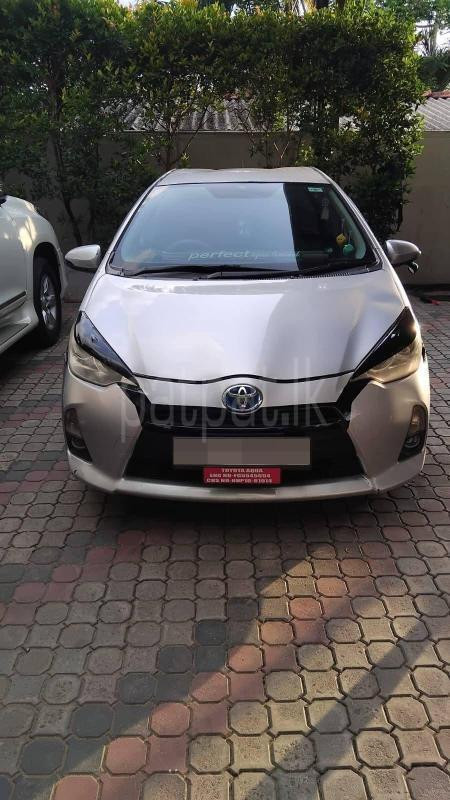 Toyota Aqua 2015 - பயன்படுத்தப்பட்டது கார் sale in Sri Lanka - patpat.lk