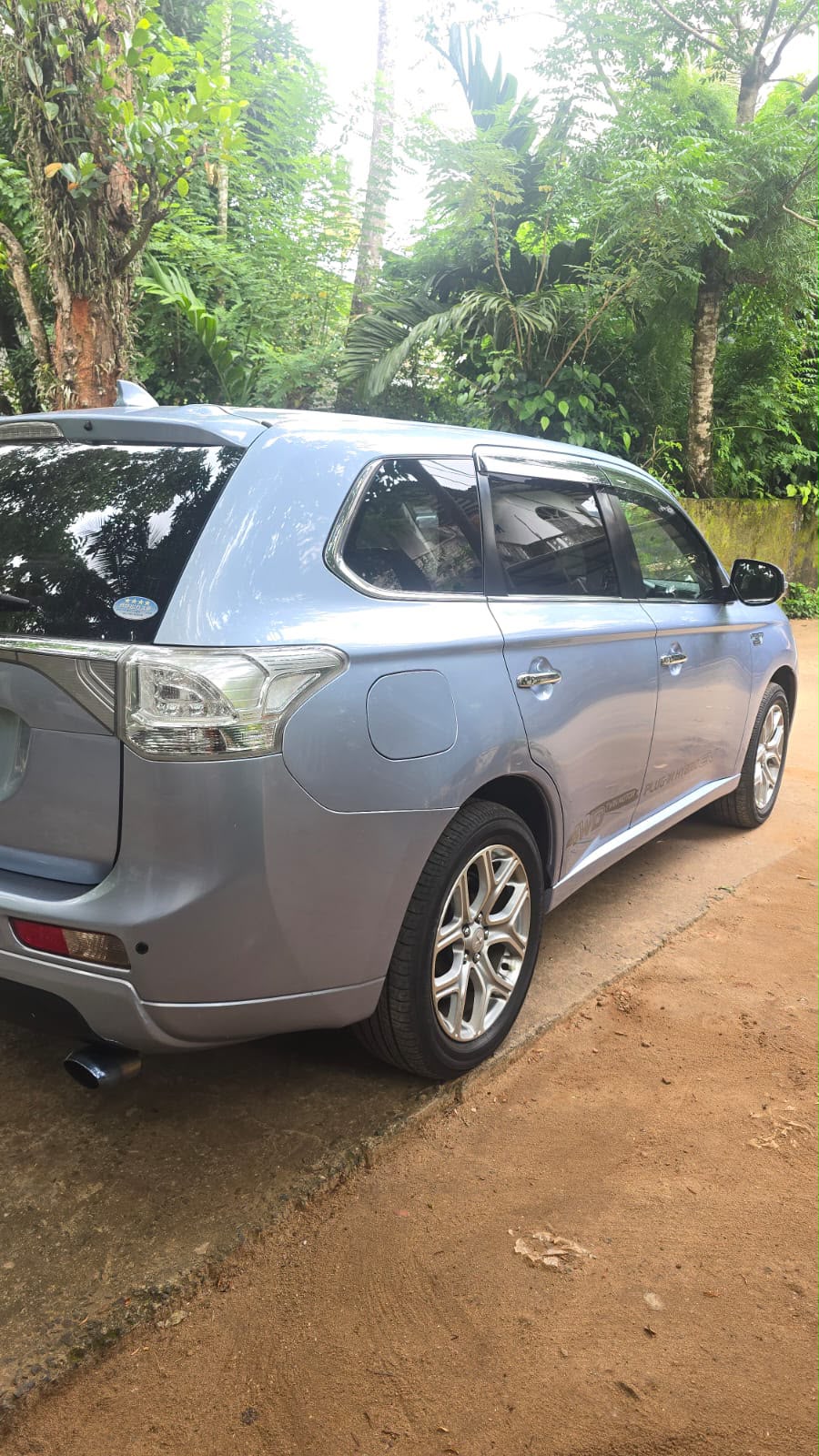 Mitsubishi Outlander 2014 - Used SUV sale in Sri Lanka - patpat.lk