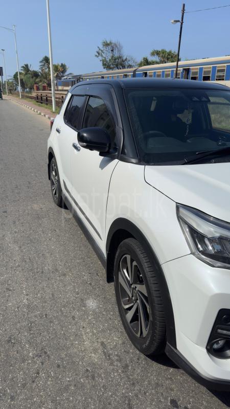Toyota Raize 2020 - භාවිතා කරන ලද SUV රථය sale in Sri Lanka - patpat.lk