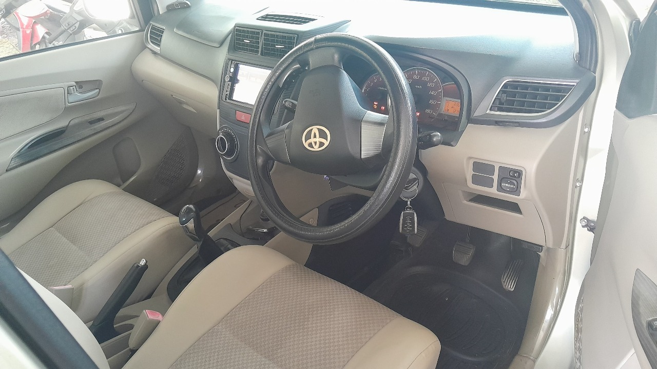 Toyota Avanza 2013 - பயன்படுத்தப்பட்டது வேன் sale in Sri Lanka - patpat.lk
