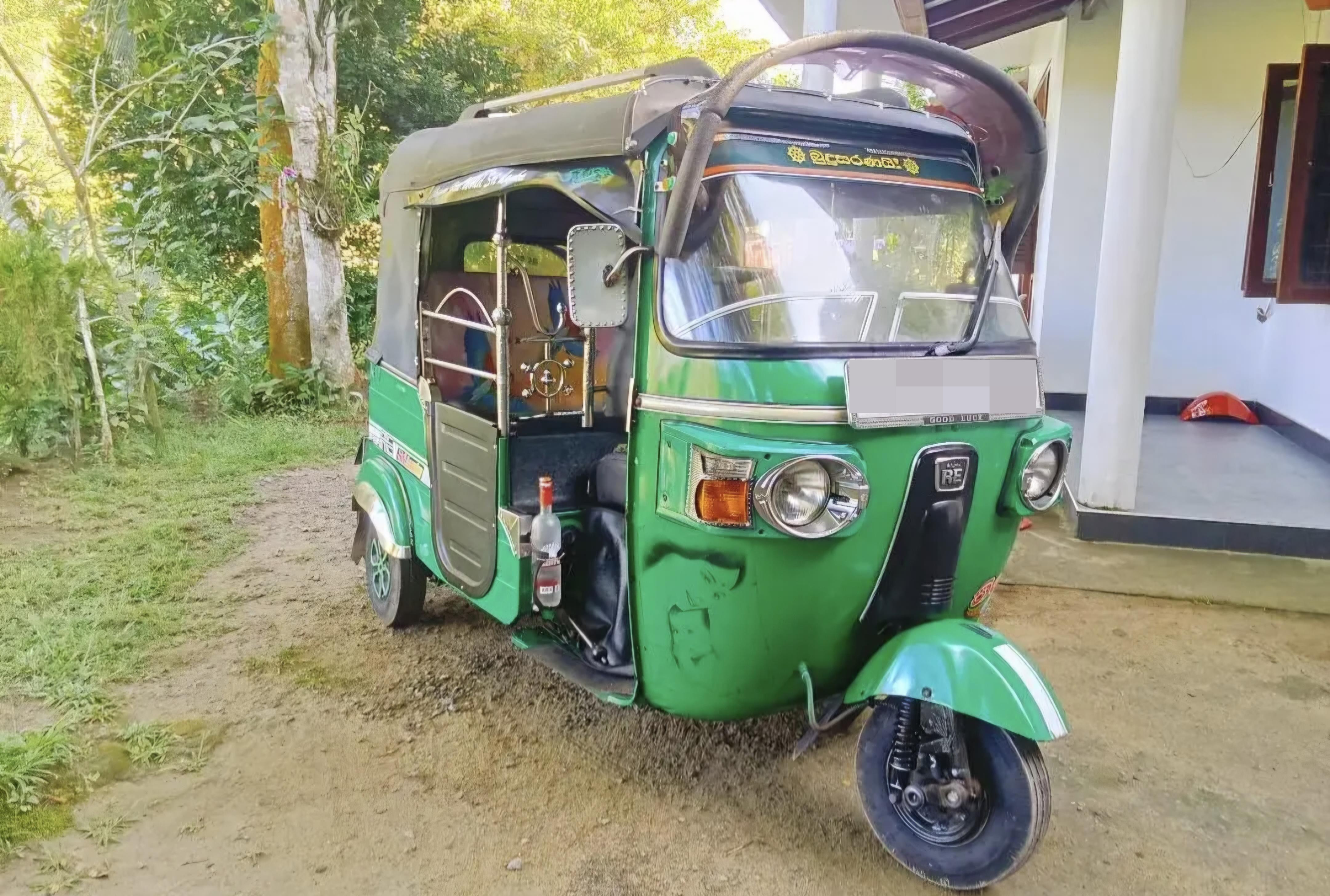 Bajaj Three Wheel 2011 - Used Three wheeler sale in Sri Lanka - patpat.lk