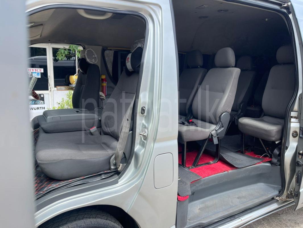 Toyota Hiace 2007 - Used Van sale in Sri Lanka - patpat.lk
