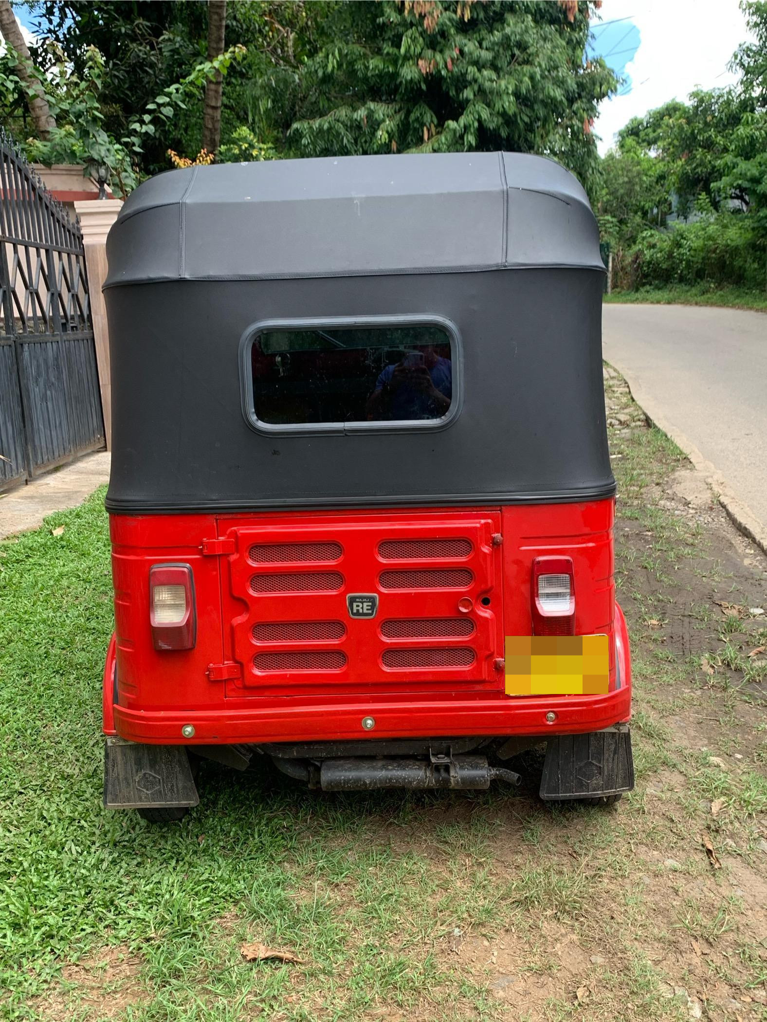 Bajaj Three Wheel 2016 - பயன்படுத்தப்பட்டது முச்சக்கர வண்டி sale in Sri Lanka - patpat.lk