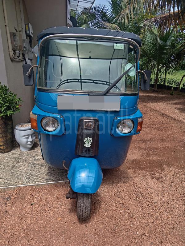 Bajaj Three Wheel 2011 - பயன்படுத்தப்பட்டது முச்சக்கர வண்டி sale in Sri Lanka - patpat.lk