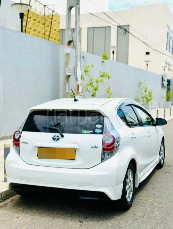 Toyota Aqua 2012 - பயன்படுத்தப்பட்டது கார் sale in Sri Lanka - patpat.lk