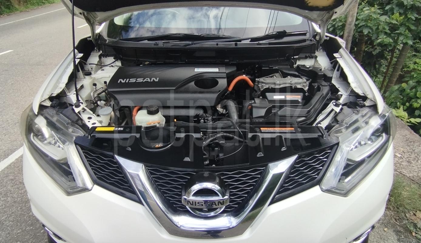 Nissan X Trail 2015 - பயன்படுத்தப்பட்டது SUV sale in Sri Lanka - patpat.lk