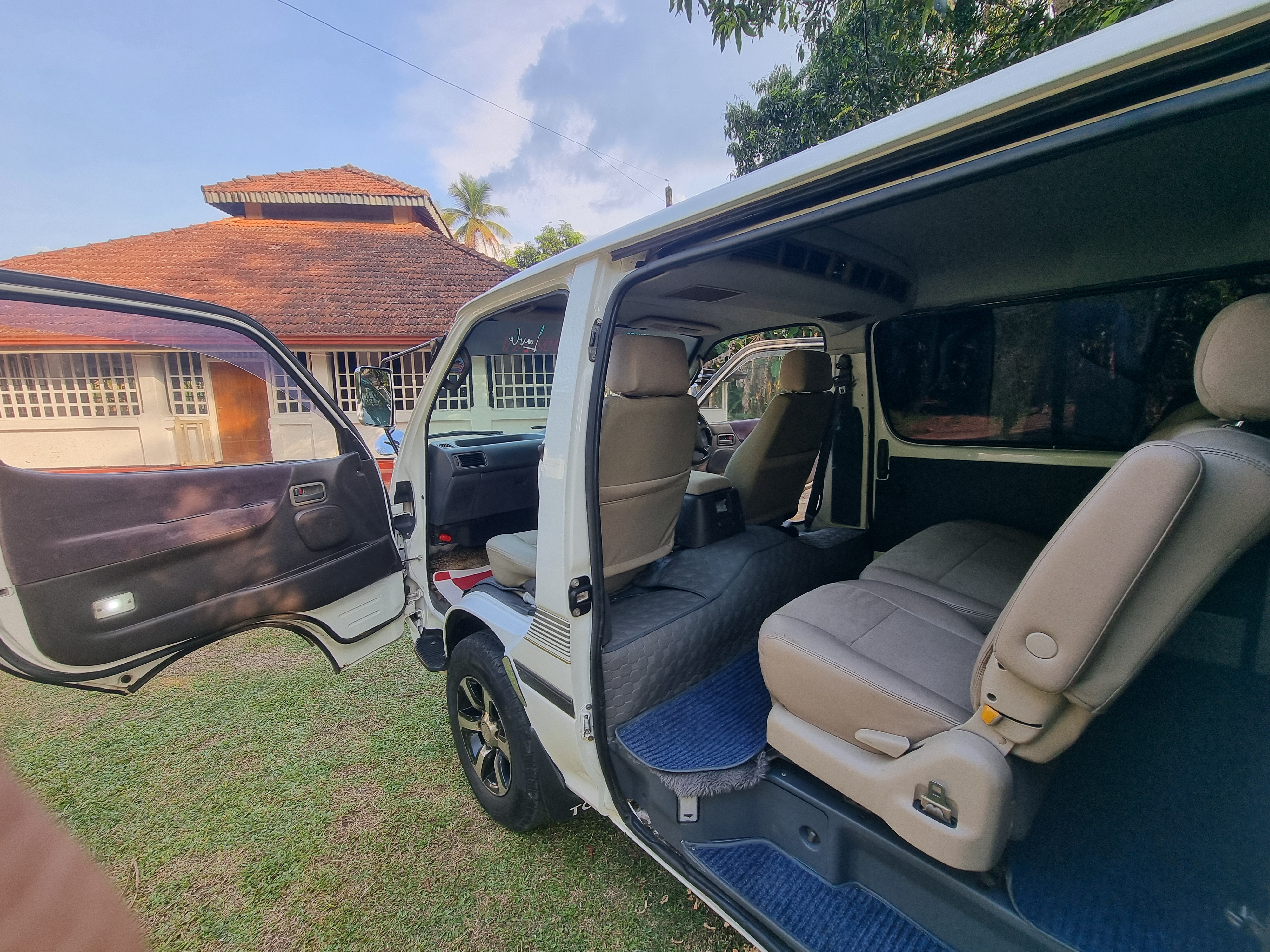 Toyota Hiace 1997 - Used Van sale in Sri Lanka - patpat.lk