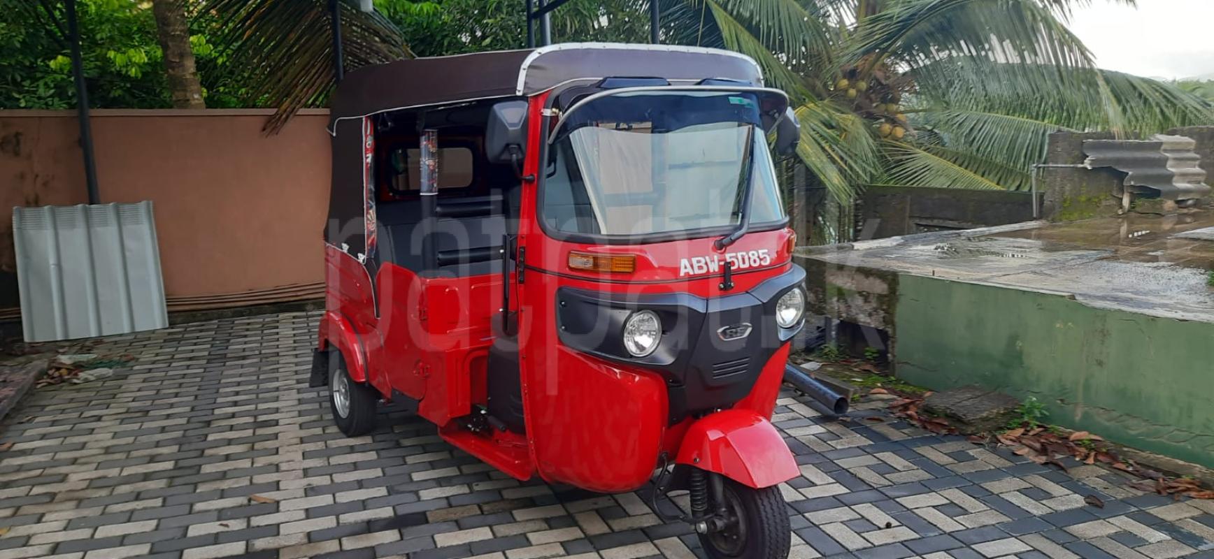 Bajaj Three Wheel 2025 - பயன்படுத்தப்பட்டது முச்சக்கர வண்டி sale in Sri Lanka - patpat.lk