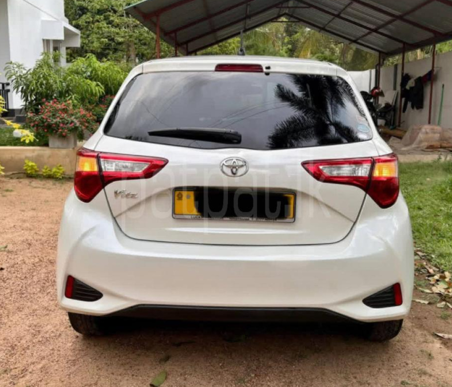 Toyota Vitz 2019 - பயன்படுத்தப்பட்டது கார் sale in Sri Lanka - patpat.lk