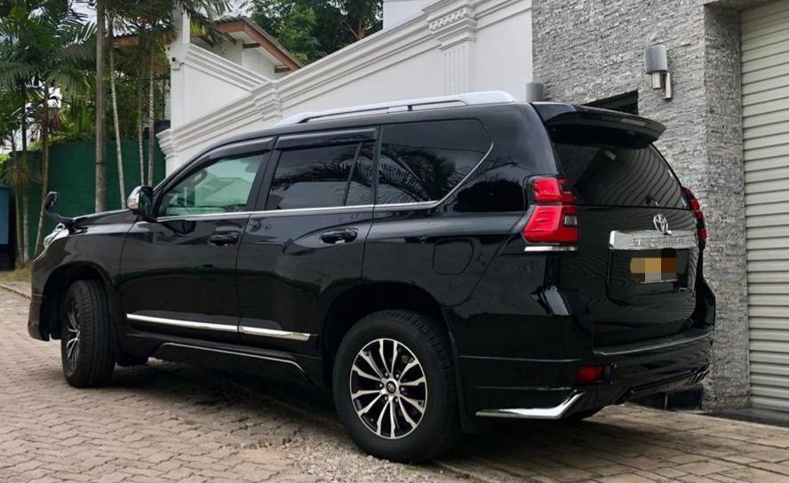 Toyota Land Cruiser Prado 2017 - பயன்படுத்தப்பட்டது SUV sale in Sri Lanka - patpat.lk
