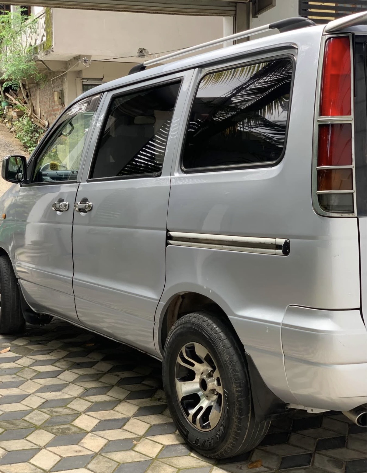 Toyota TownAce 1998 - பயன்படுத்தப்பட்டது வேன் sale in Sri Lanka - patpat.lk