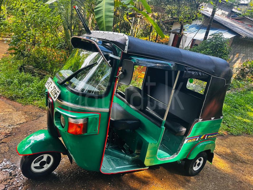 Bajaj Three Wheel 2012 - Used Three wheeler sale in Sri Lanka - patpat.lk