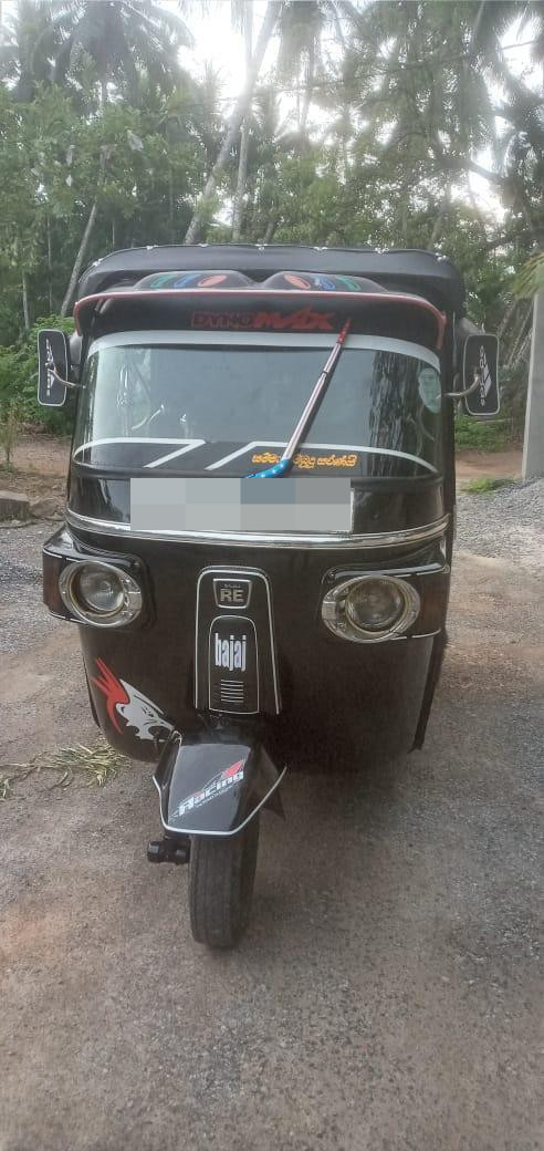 Bajaj Three Wheel 2011 - பயன்படுத்தப்பட்டது முச்சக்கர வண்டி sale in Sri Lanka - patpat.lk