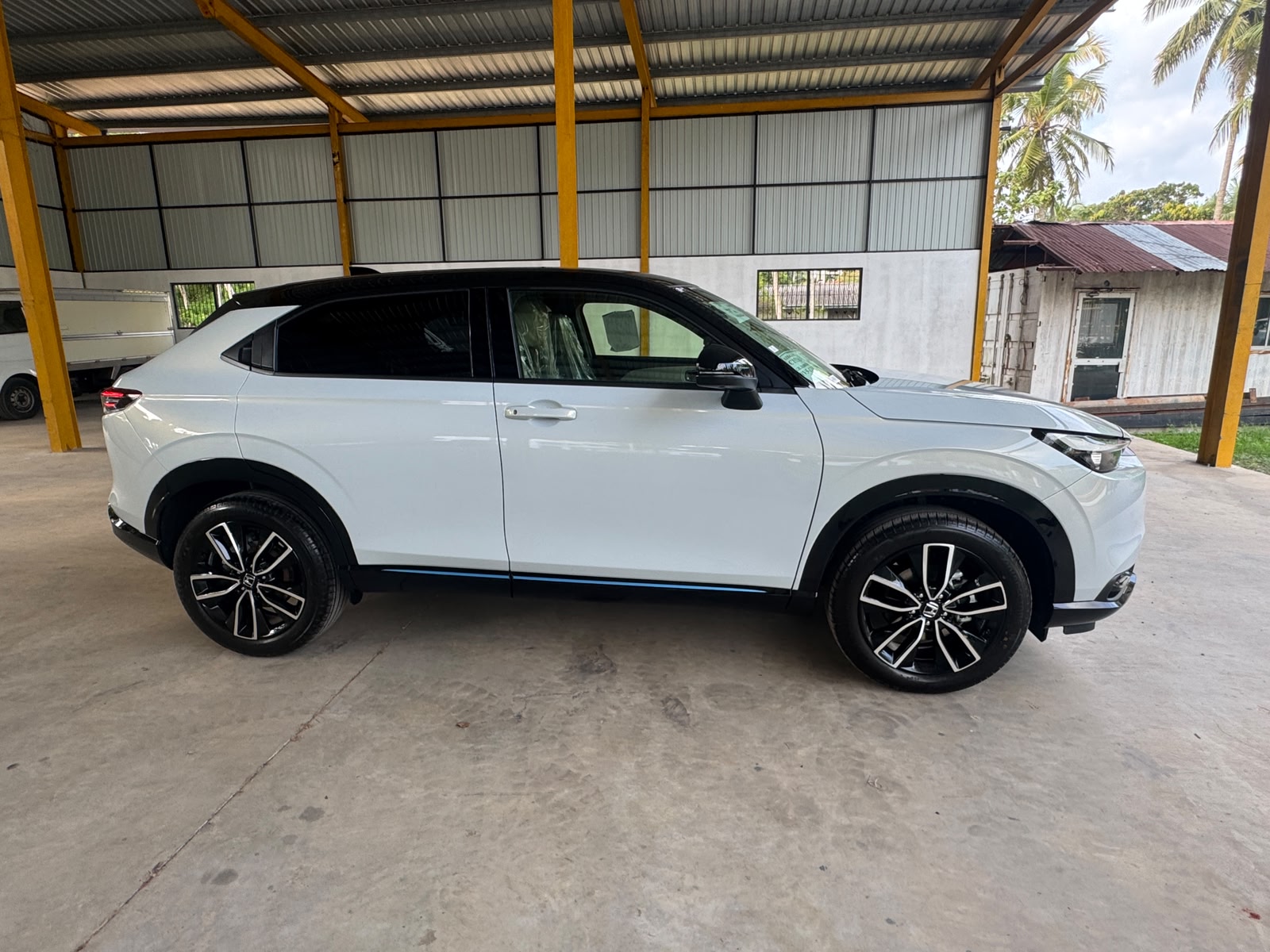 Honda Vezel 2026 - අලුත් SUV රථය sale in Sri Lanka - patpat.lk