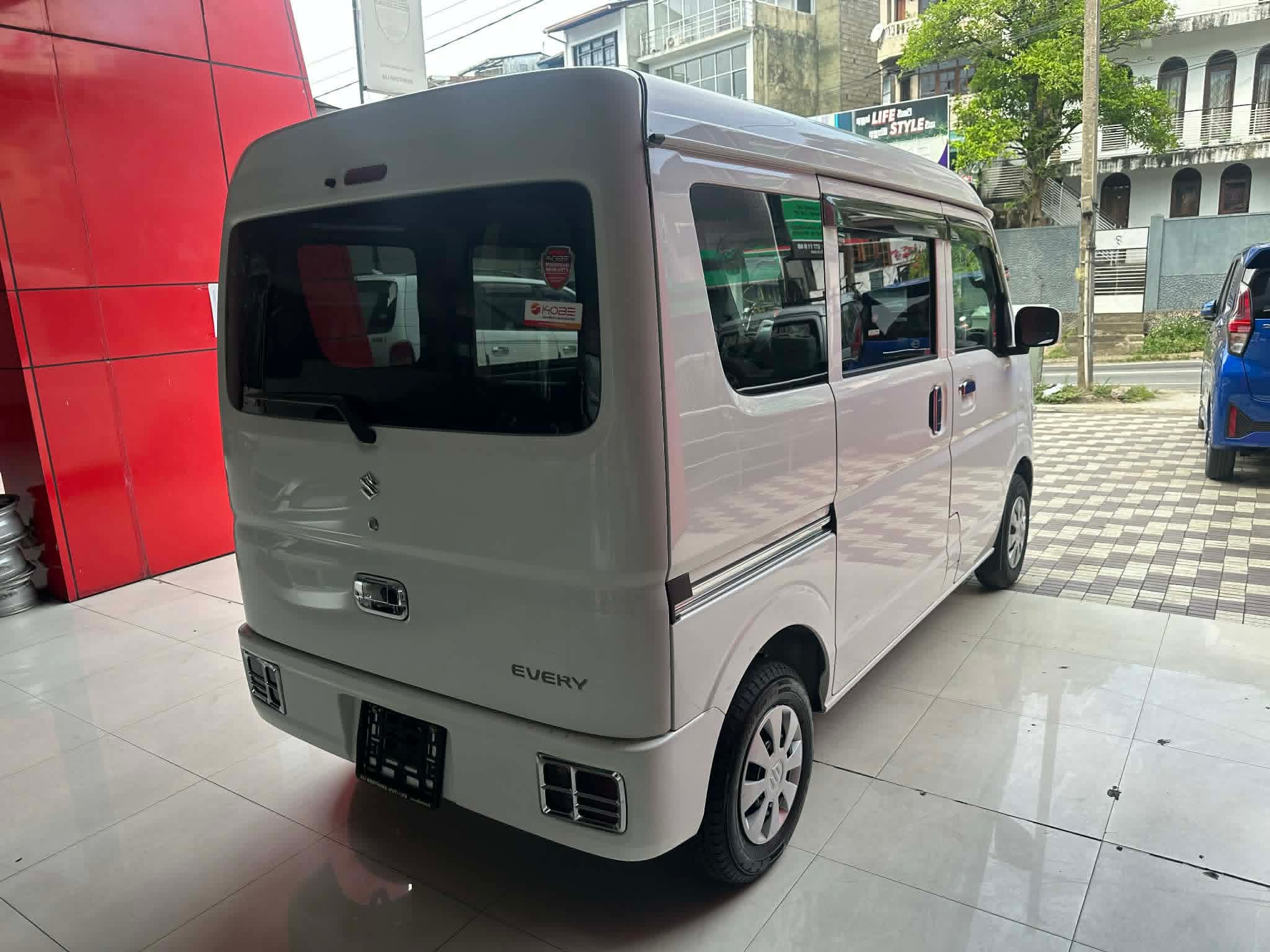 Suzuki Every 2025 - අලුත් වෑන් රථය sale in Sri Lanka - patpat.lk