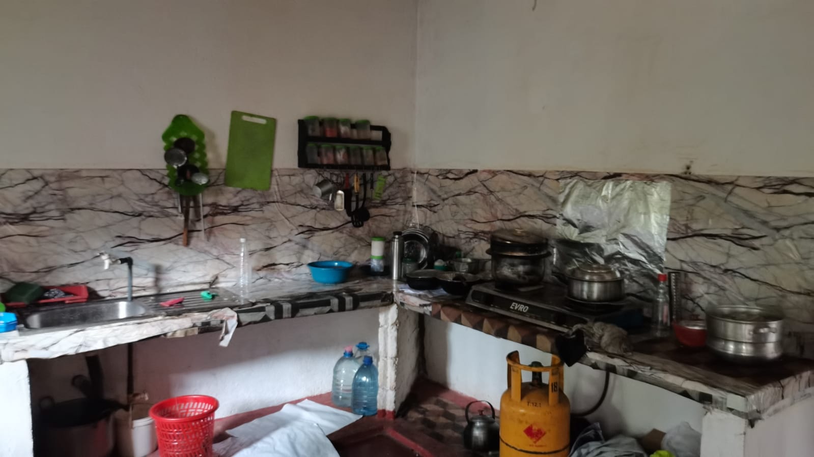 House for Sale in Thihariya