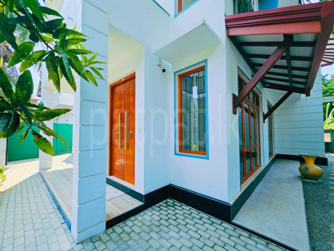 House for Sale in Alubomulla