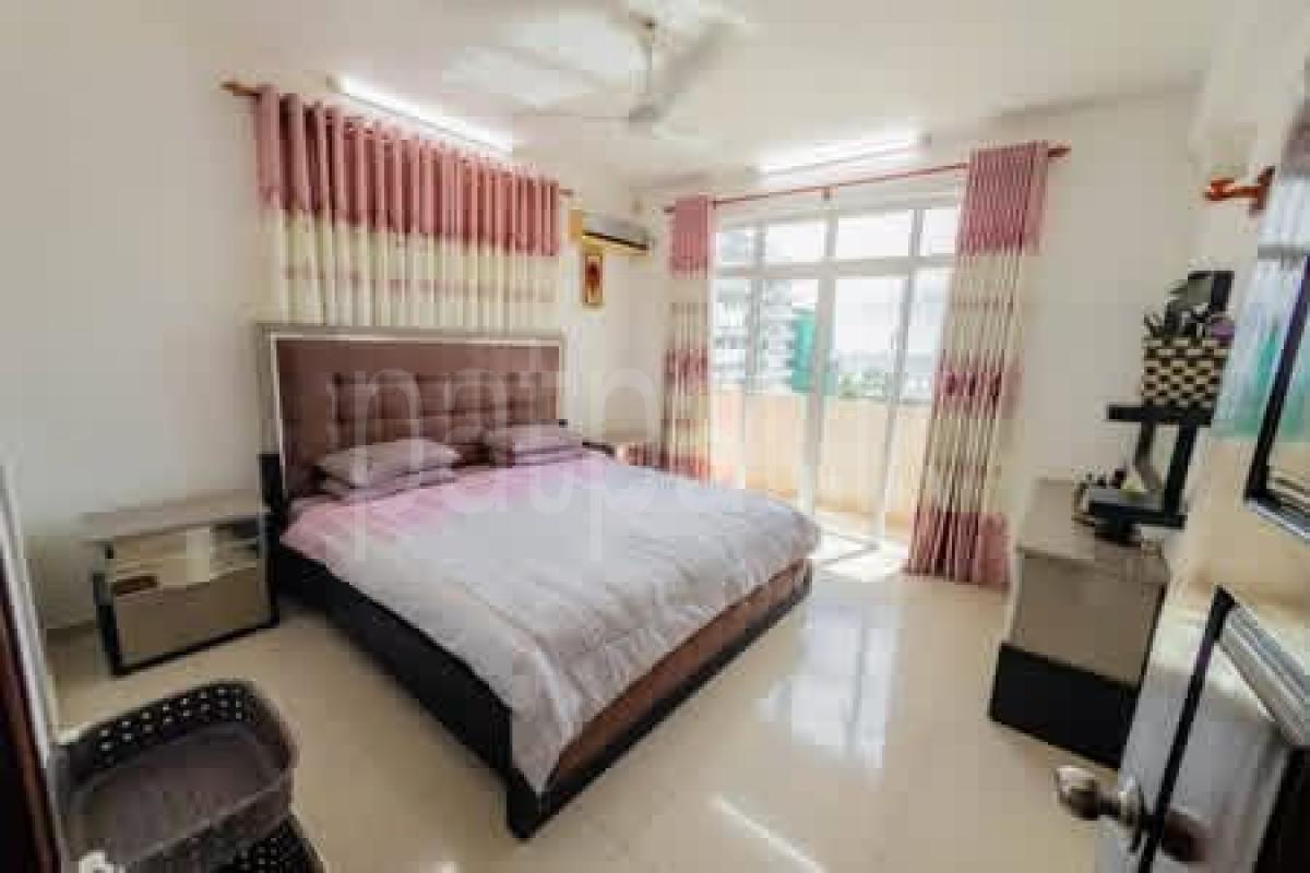 Luxury Apartment for Sale in Wellawatta (Colombo 06)