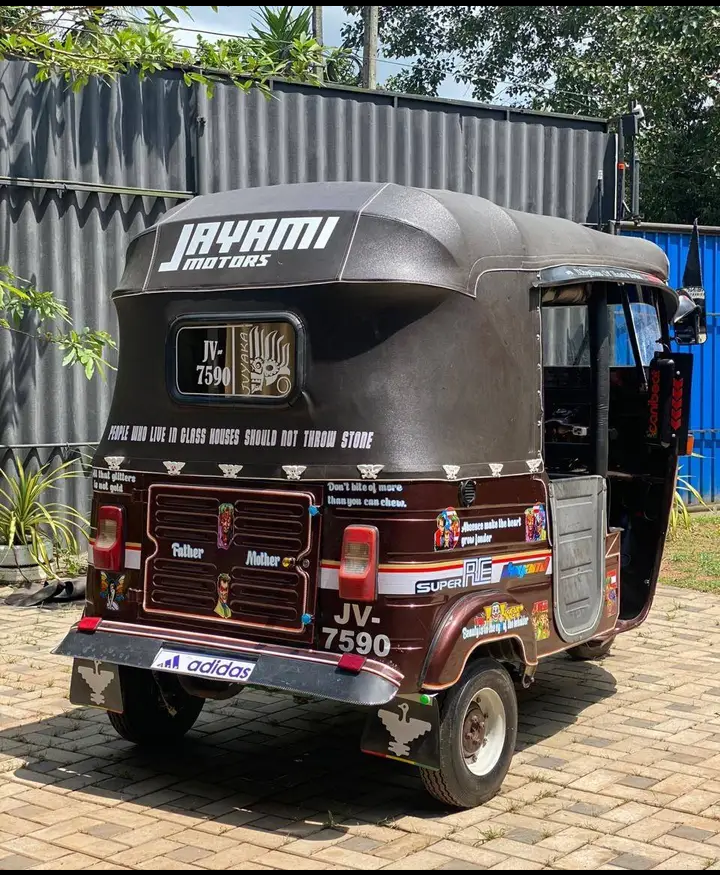 Bajaj Three Wheel 2004 - பயன்படுத்தப்பட்டது முச்சக்கர வண்டி sale in Sri Lanka - patpat.lk