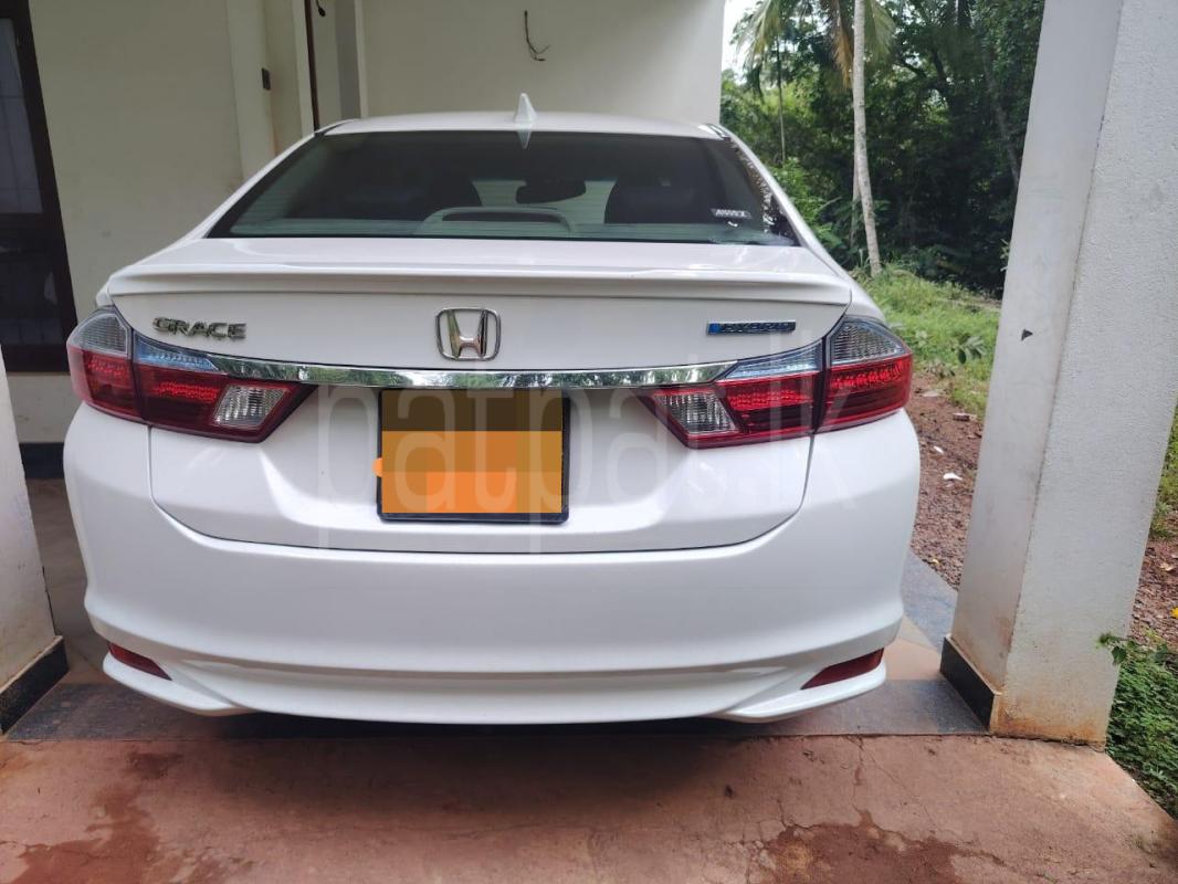 Honda Grace 2015 - Used Car sale in Sri Lanka - patpat.lk