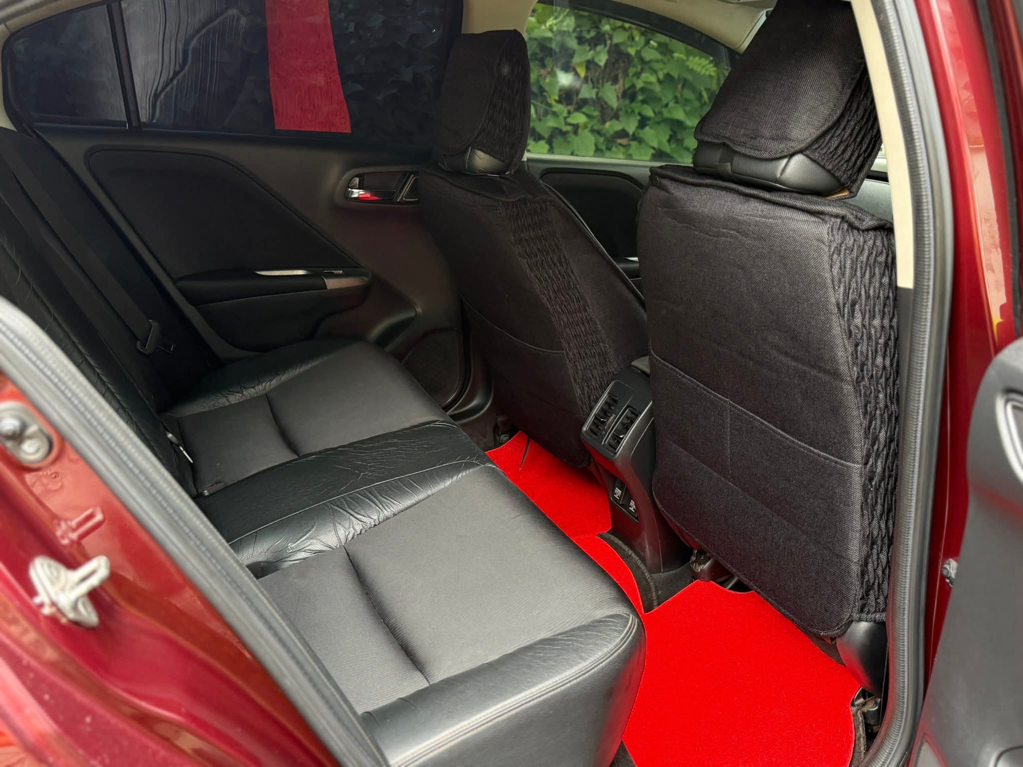 Honda Grace 2015 - பயன்படுத்தப்பட்டது கார் sale in Sri Lanka - patpat.lk