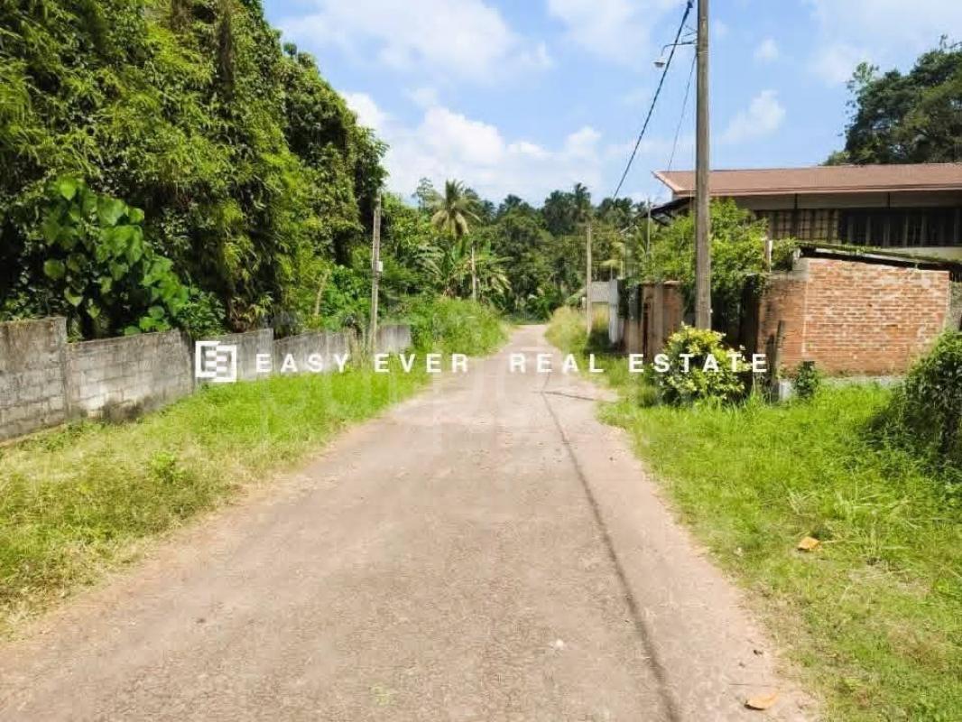Residential Land for Sale in Kahathuduwa