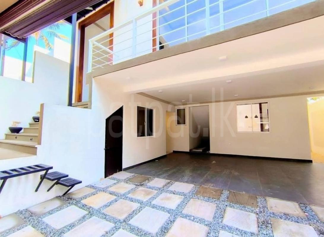 Advertisement image 3