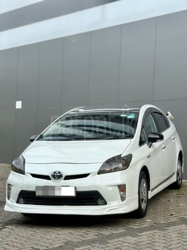 Toyota Prius 2011 - Used Car sale in Sri Lanka - patpat.lk