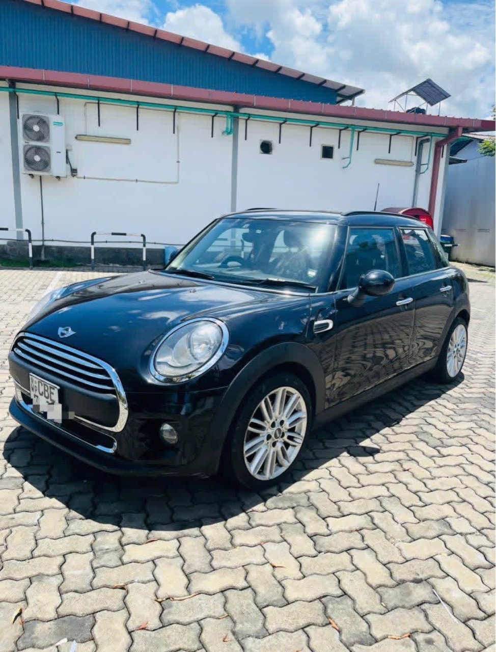 BMW Mini Cooper 2018 - Used Car sale in Sri Lanka - patpat.lk