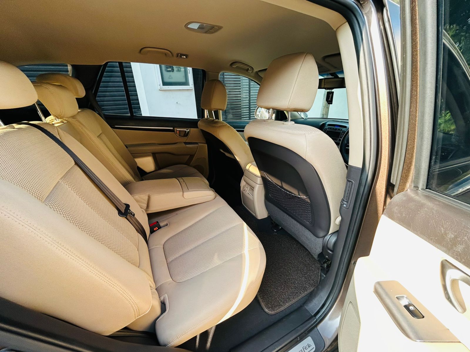 Hyundai Santa Fe 2011 - Used SUV sale in Sri Lanka - patpat.lk