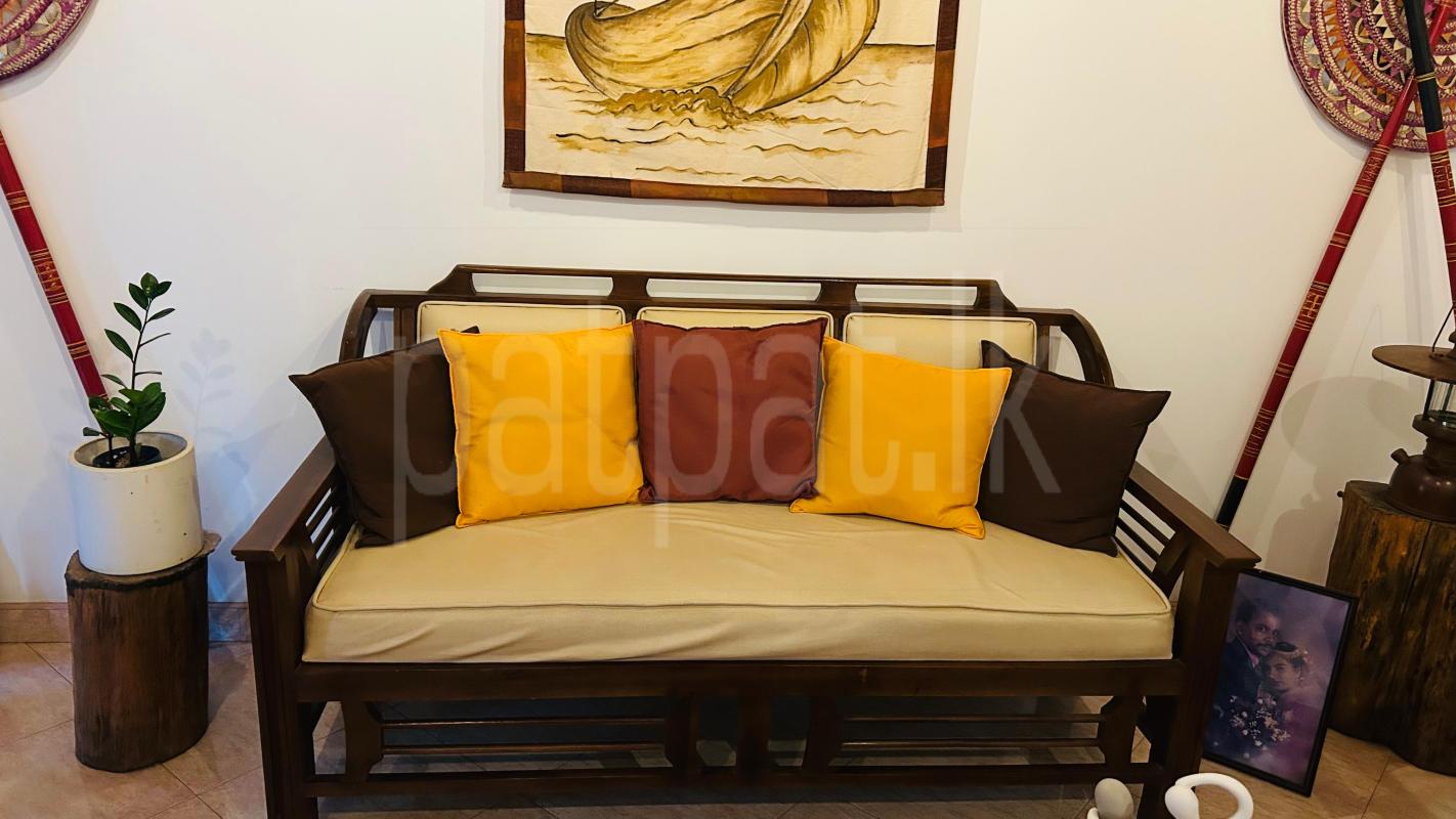 CUSSION SOFA SET