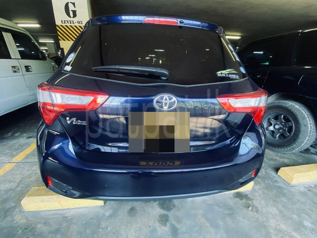 Toyota Vitz 2019 - භාවිතා කරන ලද කාර් sale in Sri Lanka - patpat.lk