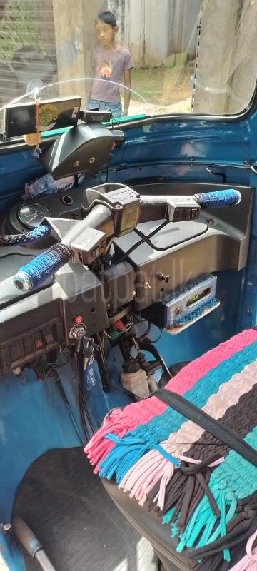 Bajaj 4 stroke 2012 - பயன்படுத்தப்பட்டது முச்சக்கர வண்டி sale in Sri Lanka - patpat.lk
