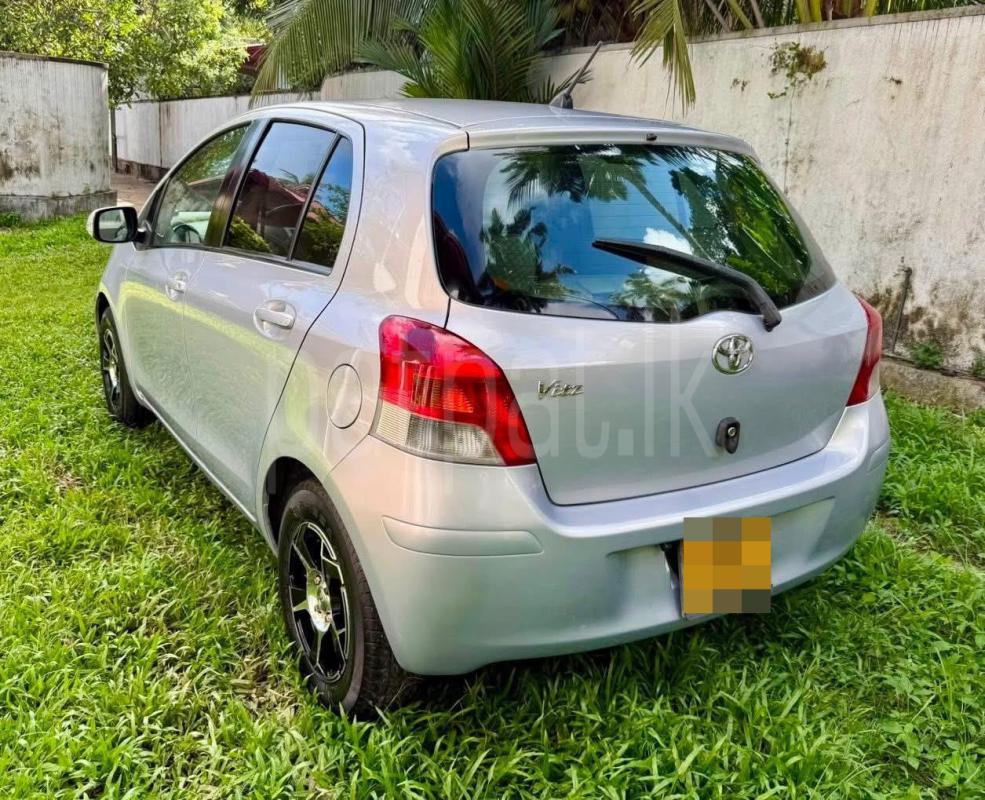 Toyota Vitz 2008 - பயன்படுத்தப்பட்டது கார் sale in Sri Lanka - patpat.lk