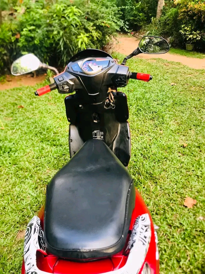 Hero Dash 2018 - பயன்படுத்தப்பட்டது பைக் sale in Sri Lanka - patpat.lk