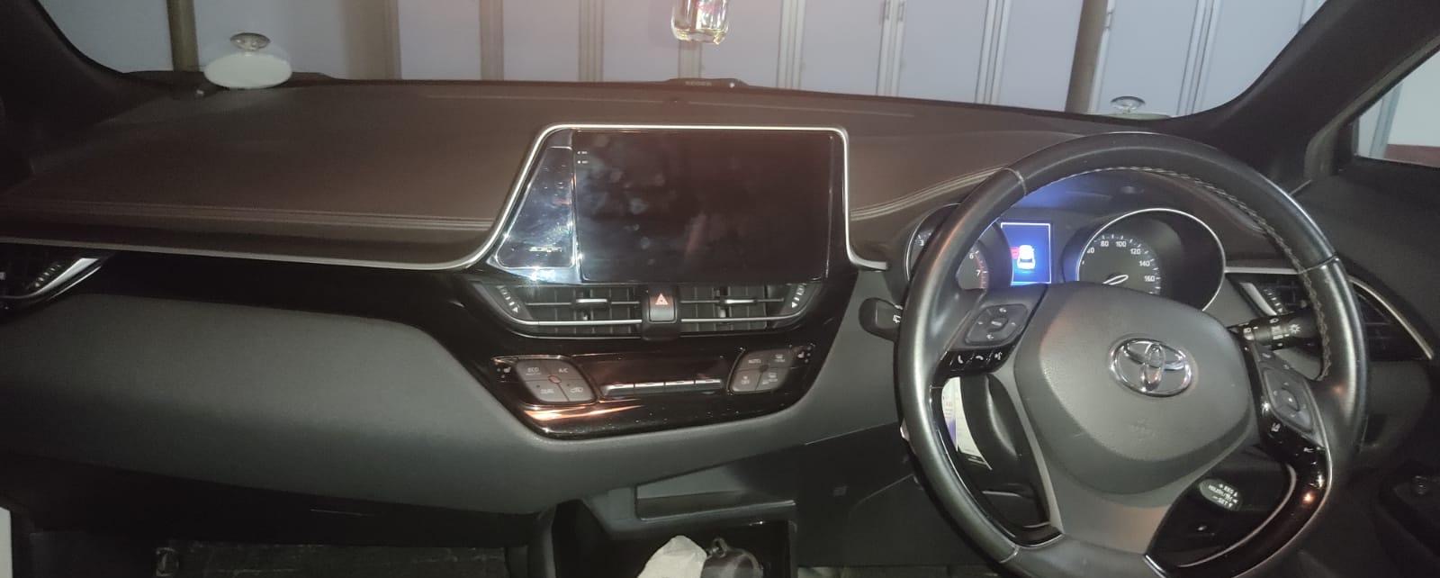 Toyota CHR 2018 - பயன்படுத்தப்பட்டது SUV sale in Sri Lanka - patpat.lk