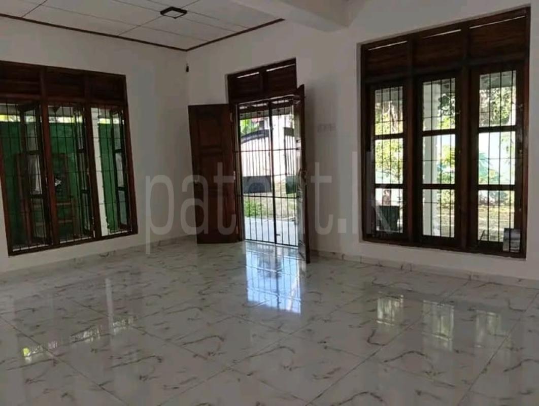 House for Sale in Ragama ads-image-1
