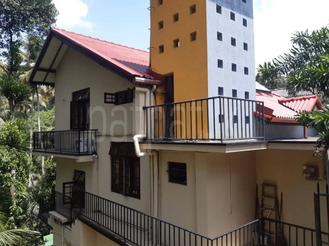 Advertisement image 4