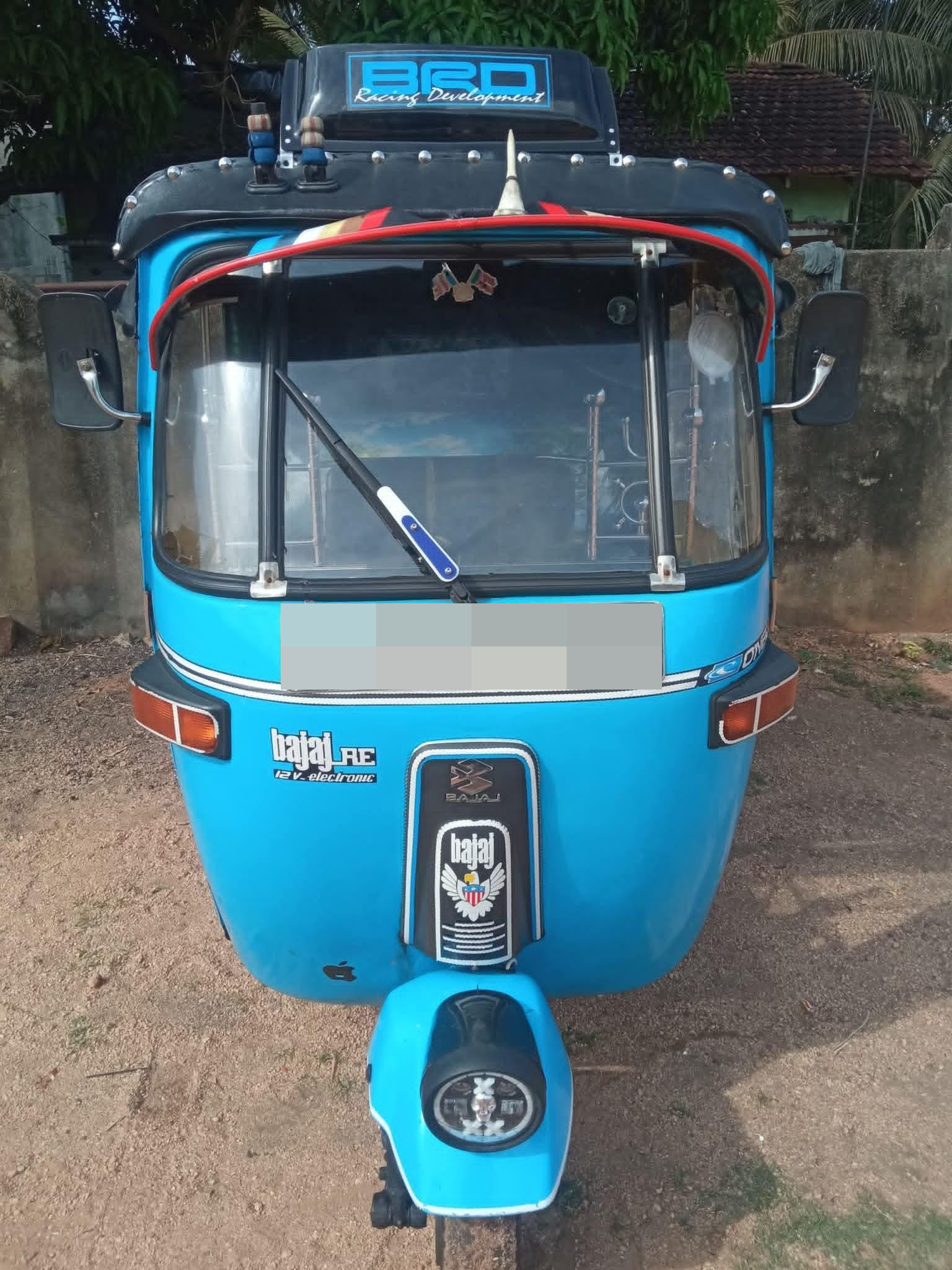 Bajaj Three Wheel 2005 - பயன்படுத்தப்பட்டது முச்சக்கர வண்டி sale in Sri Lanka - patpat.lk