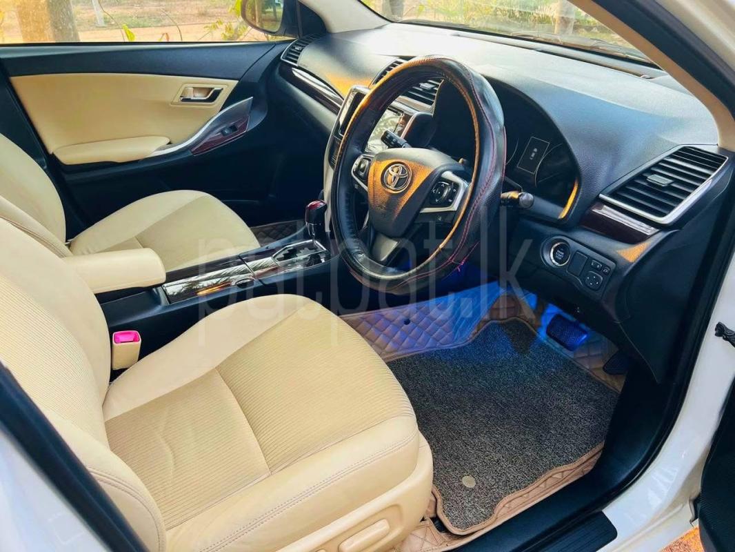 Toyota Premio 2018 - பயன்படுத்தப்பட்டது கார் sale in Sri Lanka - patpat.lk