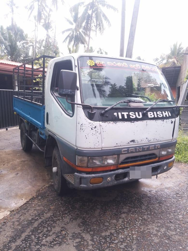 Mitsubishi Canter 1993 - பயன்படுத்தப்பட்டது டிரக் sale in Sri Lanka - patpat.lk